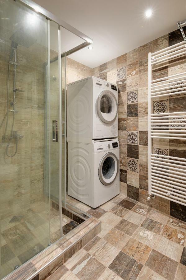Brand-New Modern Flat In Heart Of City Tesalonika Bagian luar foto