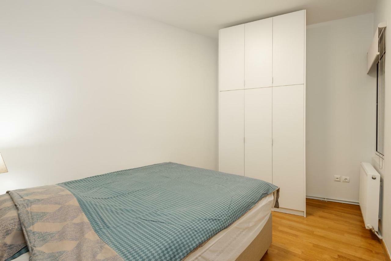 Brand-New Modern Flat In Heart Of City Tesalonika Bagian luar foto