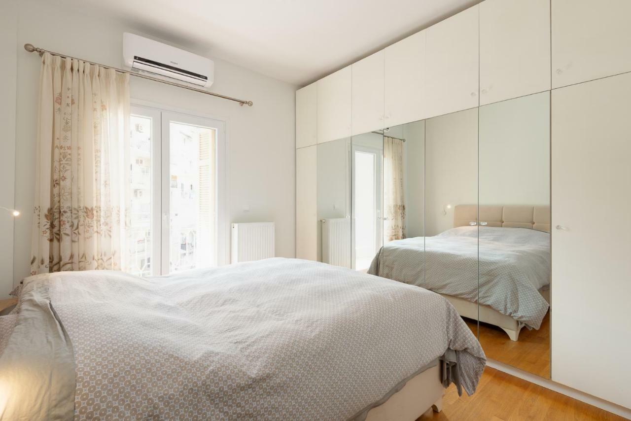 Brand-New Modern Flat In Heart Of City Tesalonika Bagian luar foto